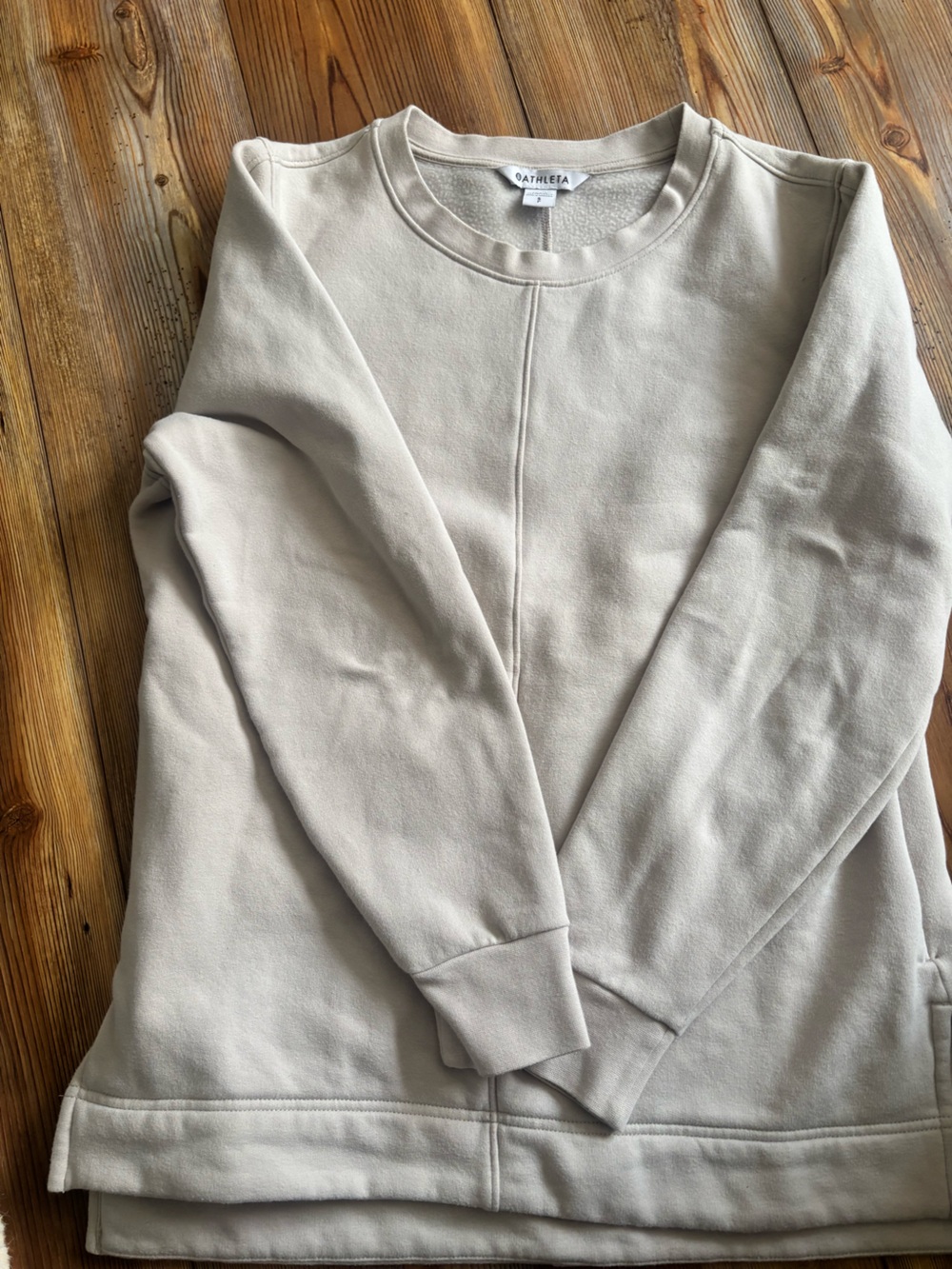 Athleta Cream Crewneck Sweatshirt